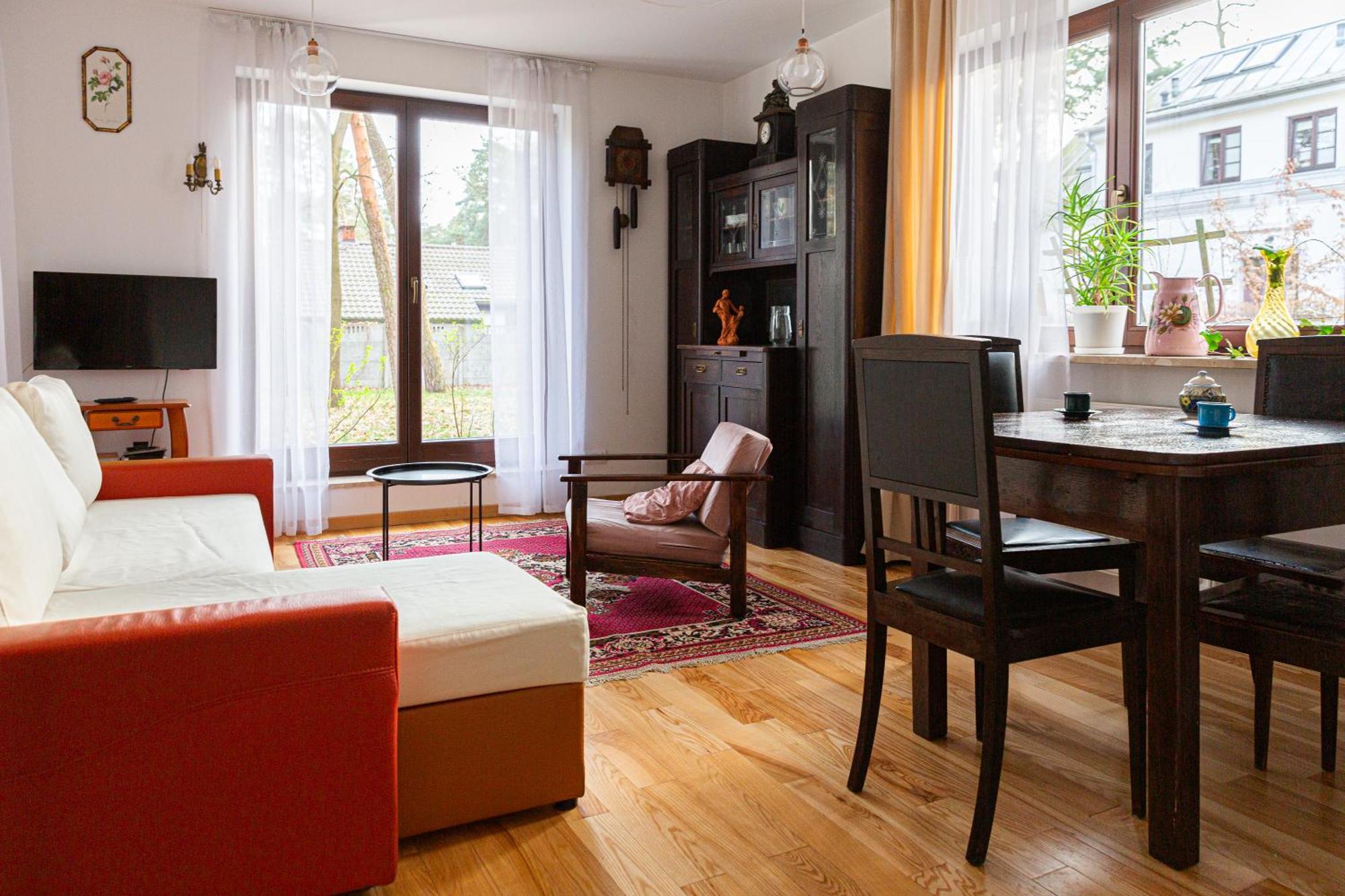 Pink Rose Suite Józefów Exteriér fotografie